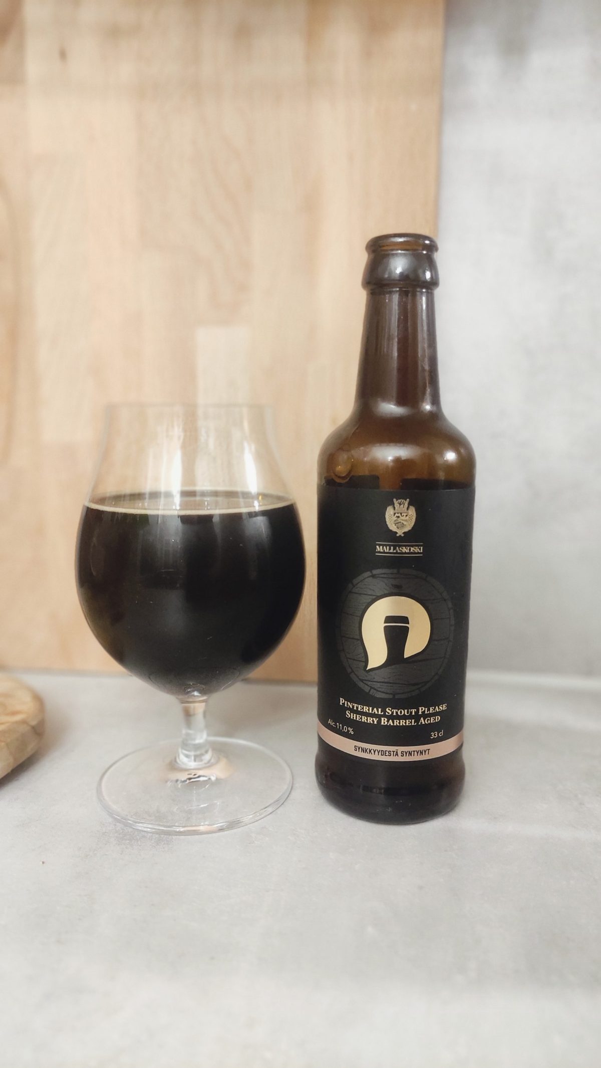 Kuva oluesta Mallaskoski Pinterial Stout Please Sherry Barrel Aged