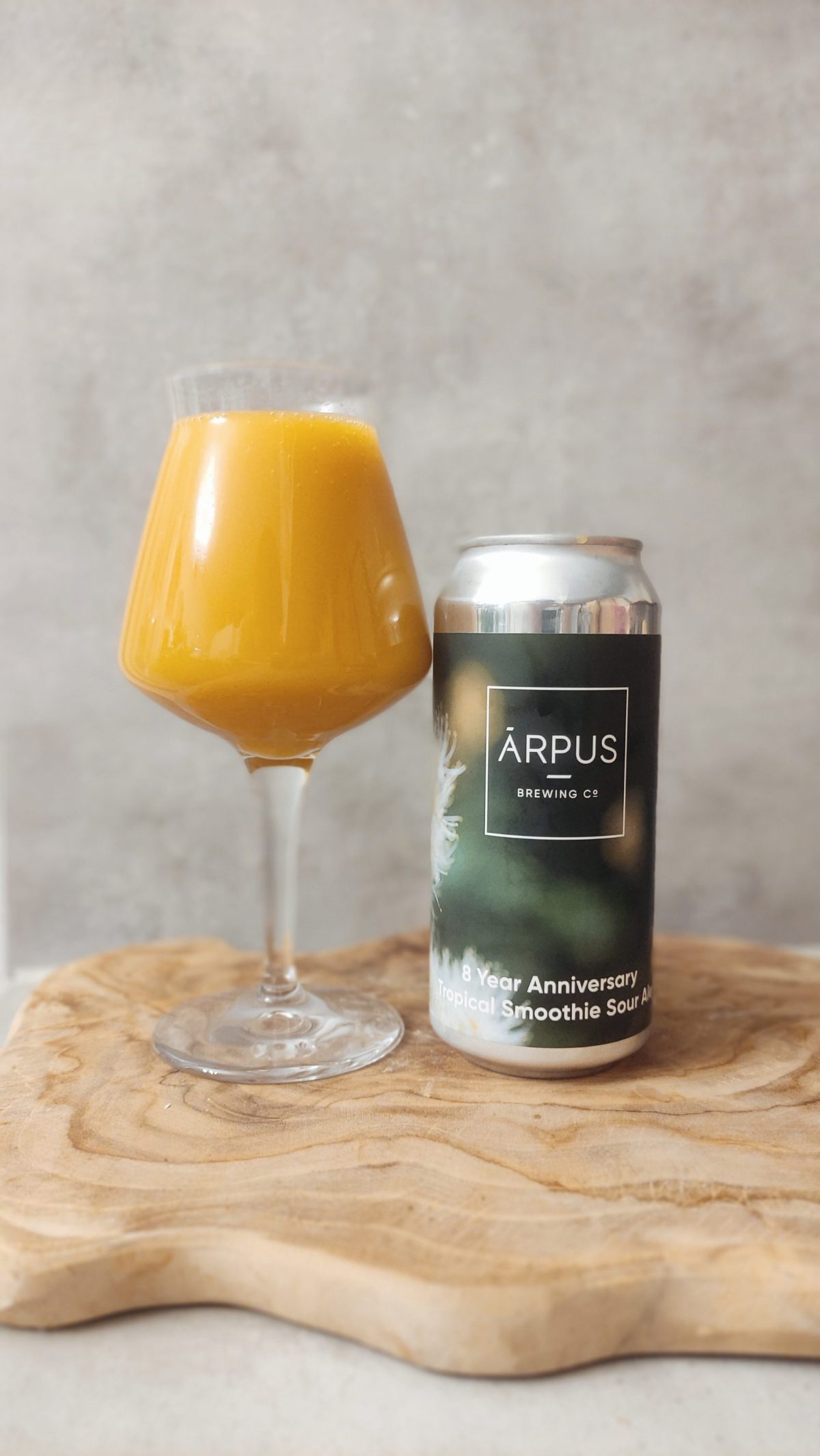 Kuva oluesta Arpus Brewing Co. 8 Year Anniversary Tropical Smoothie Sour Ale